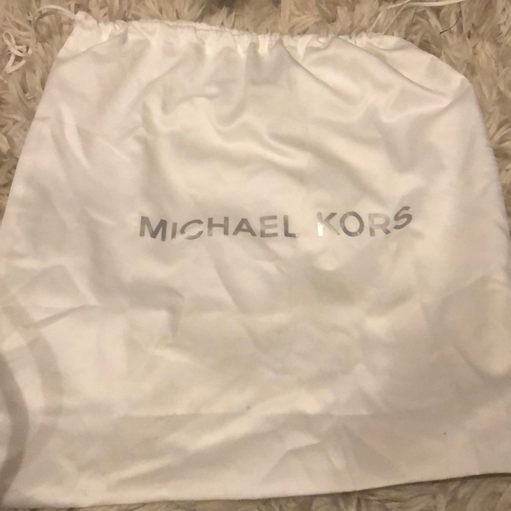 Authentic Michael Kors Bag With Original Dust Bag. - image 5